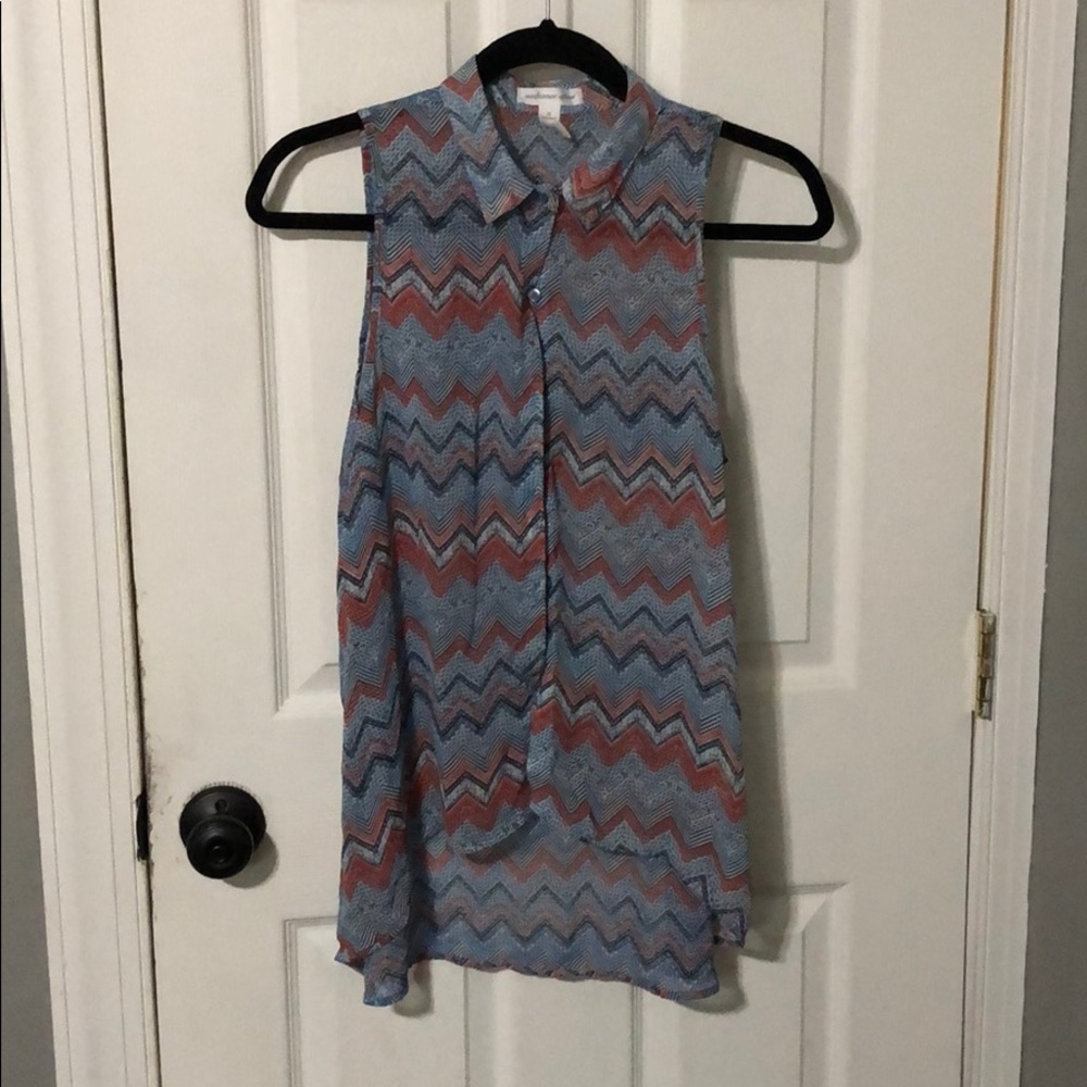 Sleeveless Shirt